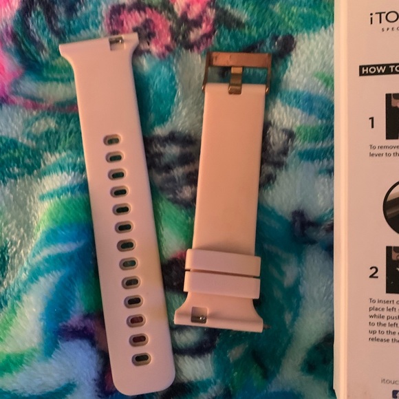 Those who are wearing an iTouch 2 I have a brand new watch band ready for wear! - Picture 3 of 4